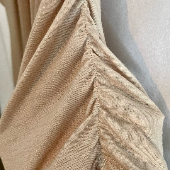 Womens Beige cardigan with Ruche Detail on Sleeves Size Medium (B-40) - Picture 4 of 6